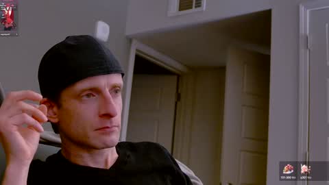 Snapshot of dilldough405 chatting on 01/08/25, 08:49 Dilldough405 online show from 01/08/25, 08:49