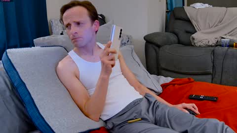 Snapshot of dilldough405 chatting on 01/13/25, 02:18 Dilldough405 online show from 01/13/25, 02:18