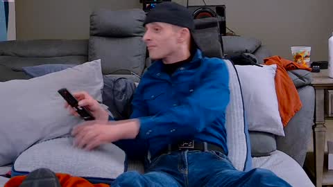 Snapshot of dilldough405 chatting on 01/27/25, 08:18 Dilldough405 online show from 01/27/25, 08:18