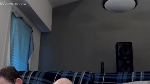 Snapshot of dilldough405 chatting on 10/06/25, 07:33 Dilldough405 online show from 10/06/25, 07:33