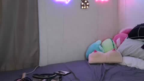 Sofie online show from 09/17/25, 12:34