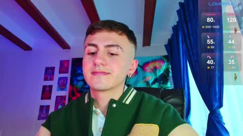 Julian Independent Model online show from 01/29/25, 10:53