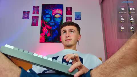 Julian Independent Model online show from 11/13/25, 01:48