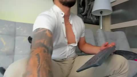 Angel Dimitri online show from 07/25/26, 09:45