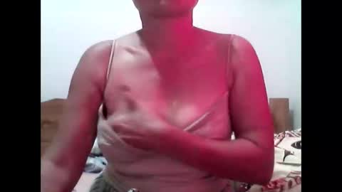 Snapshot of dimple_42 chatting on 10/31/25, 01:50 Dimple online show from 10/31/25, 01:50