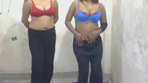Snapshot of dimple_love chatting on 12/20/25, 05:47 dimple_love online show from 12/20/25, 05:47