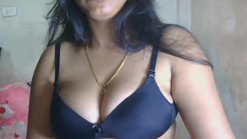 Snapshot of dimple_love chatting on 02/03/26, 06:22 dimple_love online show from 02/03/26, 06:22