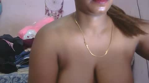 Snapshot of dimple_love chatting on 04/27/26, 10:52 dimple_love online show from 04/27/26, 10:52