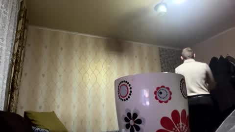 Snapshot of dimyanworld000 chatting on 01/14/25, 12:35 D V online show from 01/14/25, 12:35