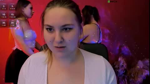 dina_bloom online show from 01/31/26, 07:45