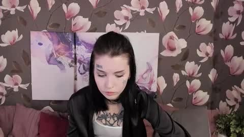 Dina online show from 12/19/25, 09:05