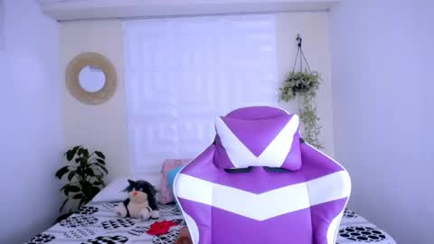 DINA online show from 06/06/26, 06:12