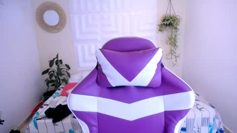 DINA online show from 06/19/26, 06:45
