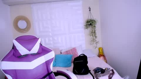 DINA online show from 06/29/26, 01:00