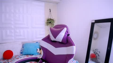 DINA online show from 07/04/26, 05:52