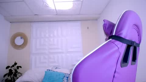DINA online show from 07/21/26, 04:53