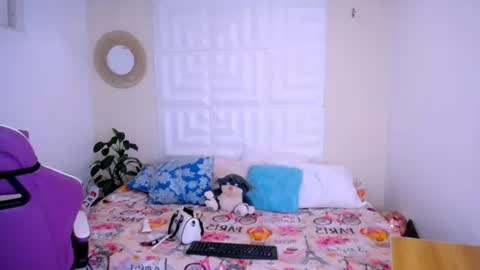 DINA online show from 07/25/26, 05:54
