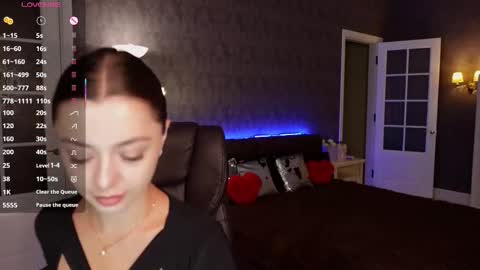 Snapshot of dinacandy chatting on 09/25/25, 10:19 dinacandy online show from 09/25/25, 10:19