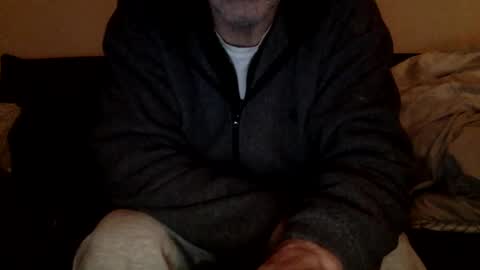 Snapshot of dinnerout1111 chatting on 01/13/25, 12:41 dinnerout1111 online show from 01/13/25, 12:41