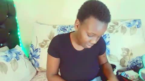 Snapshot of dinnydakrazx chatting on 10/20/25, 06:14 dinnydakrazx online show from 10/20/25, 06:14