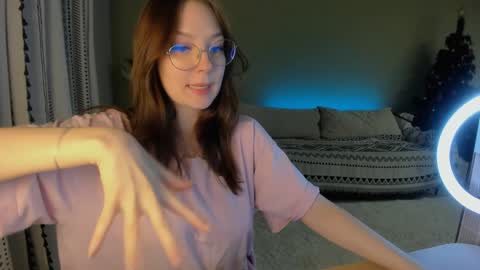 Snapshot of dinochka_ chatting on 12/14/24, 01:16 Dina online show from 12/14/24, 01:16