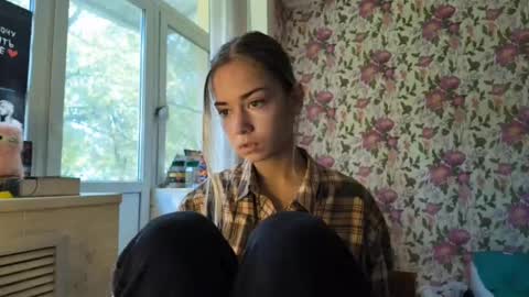 dinorahmroczkowski online show from 09/09/25, 08:03