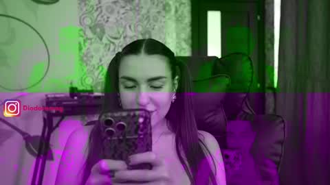Diodora Magenta online show from 06/09/26, 01:01