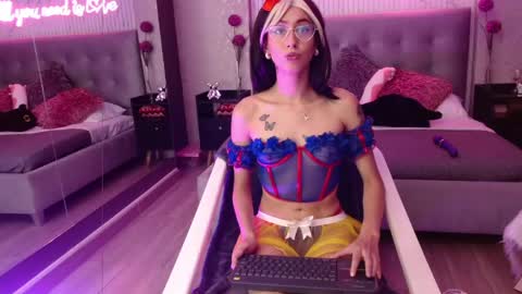 Snapshot of dione_lake chatting on 05/11/26, 01:06 Dion online show from 05/11/26, 01:06