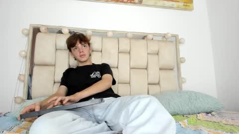 Snapshot of dioniso_69 chatting on 10/20/25, 08:53 apollo online show from 10/20/25, 08:53