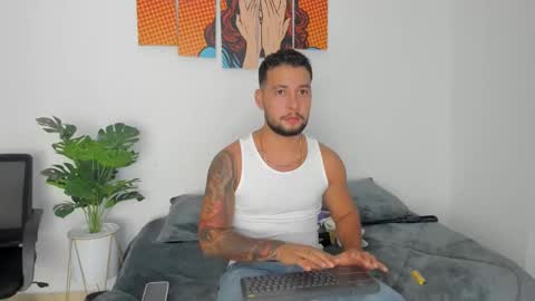 Snapshot of dionyxx chatting on 10/05/25, 10:51 dionyxx online show from 10/05/25, 10:51