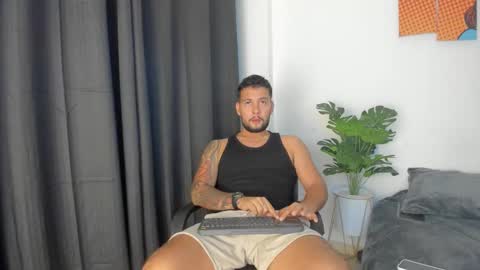 Snapshot of dionyxx chatting on 10/07/25, 11:24 dionyxx online show from 10/07/25, 11:24