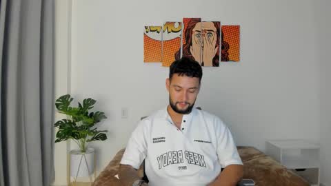 Snapshot of dionyxx chatting on 10/15/25, 12:22 dionyxx online show from 10/15/25, 12:22