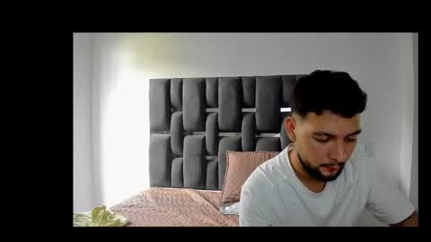 Snapshot of dionyxx chatting on 10/19/25, 03:56 dionyxx online show from 10/19/25, 03:56