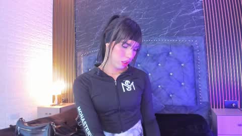 Snapshot of diosaa_golden chatting on 09/28/25, 08:36 DIOSA online show from 09/28/25, 08:36
