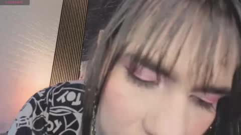 Snapshot of diosaa_golden chatting on 10/25/25, 08:03 DIOSA online show from 10/25/25, 08:03