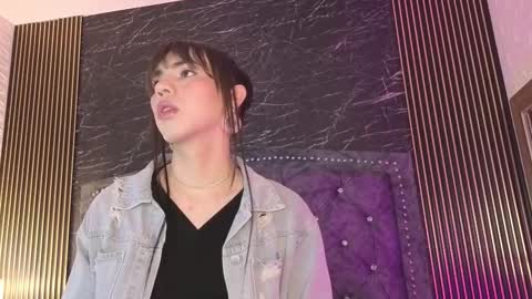 Snapshot of diosaa_golden chatting on 11/03/25, 08:32 DIOSA online show from 11/03/25, 08:32