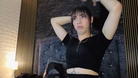 Snapshot of diosaa_golden chatting on 11/12/25, 08:30 DIOSA online show from 11/12/25, 08:30