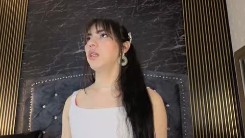 Snapshot of diosaa_golden chatting on 11/14/25, 08:40 DIOSA online show from 11/14/25, 08:40