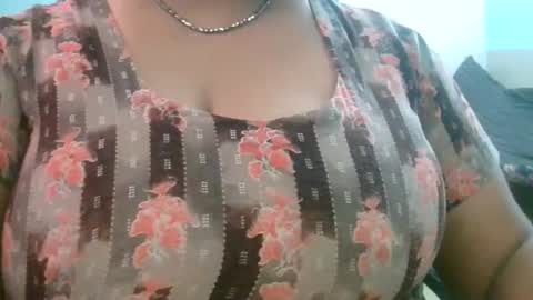 dipa2345 online show from 09/15/25, 03:50