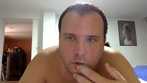 Snapshot of dirme chatting on 10/30/25, 12:17 dirme online show from 10/30/25, 12:17