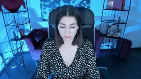 Snapshot of dirosee chatting on 02/17/26, 08:37 Di online show from 02/17/26, 08:37