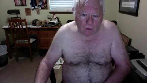 dirtrider195080438 online show from 05/25/26, 01:06