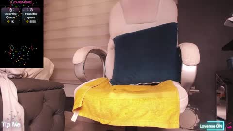 dirty_27cms online show from 11/26/25, 09:27