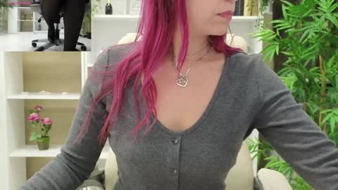 dirty_mature online show from 12/19/24, 08:56