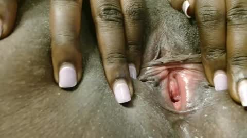 sisi and grovin online show from 11/19/25, 10:26