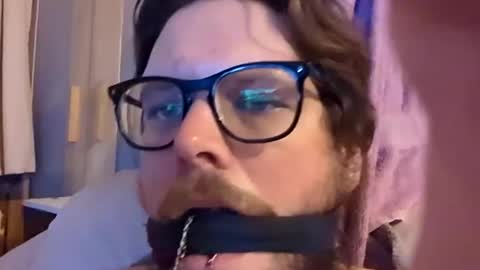 Snapshot of dirtydogsday chatting on 12/13/25, 09:53 Dirtydog online show from 12/13/25, 09:53