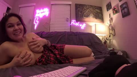 Daisy Love online show from 02/03/25, 09:08