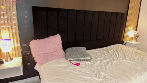 Soffie - Valentina - Yuya  Astro online show from 06/12/26, 11:57