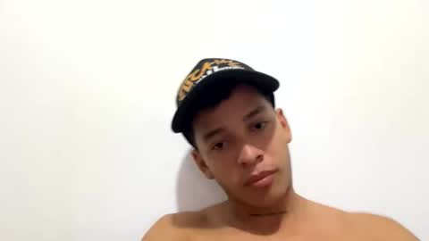 Snapshot of dirtyslimlatin chatting on 11/25/25, 02:44 dirtyslimlatin online show from 11/25/25, 02:44