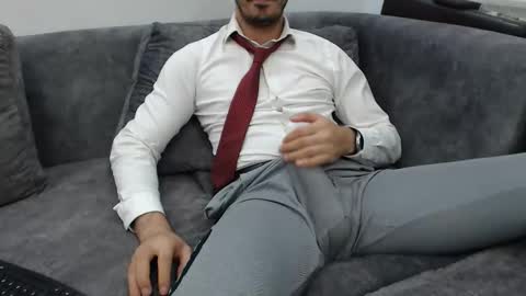 dirtyybooyy77 online show from 06/01/26, 10:44
